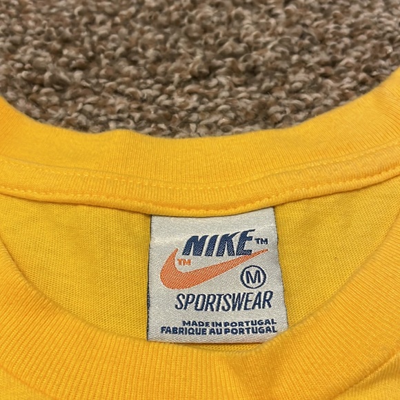 Vintage Nike Limited Edition Da-Doo-Run-Run Phil knight shirt. Men’s size M. - Picture 3 of 5